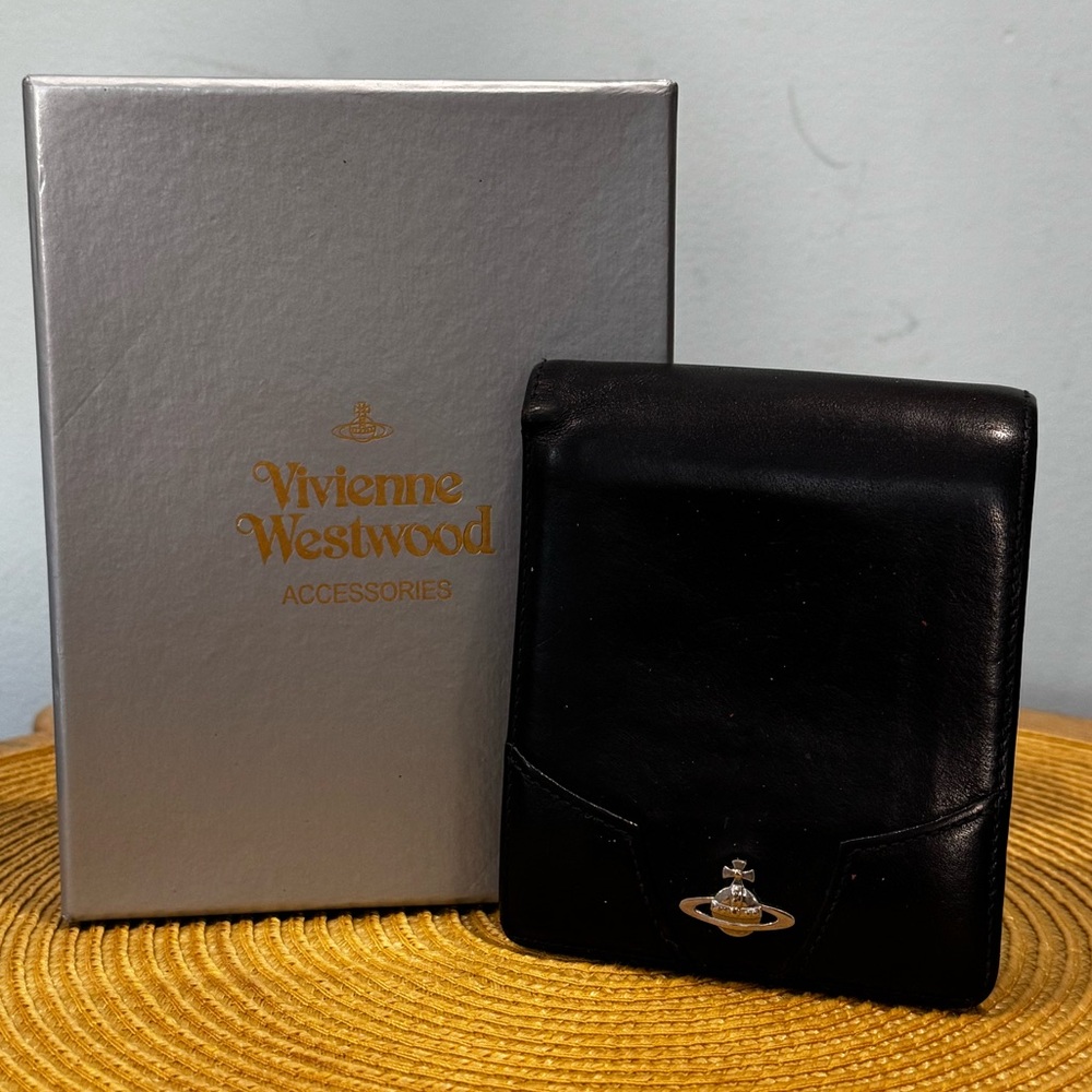 ❌❌sold❌❌Vivienne Westwood Black Orb Bifold Wallet w/ box and tags - Picture 2 of 9